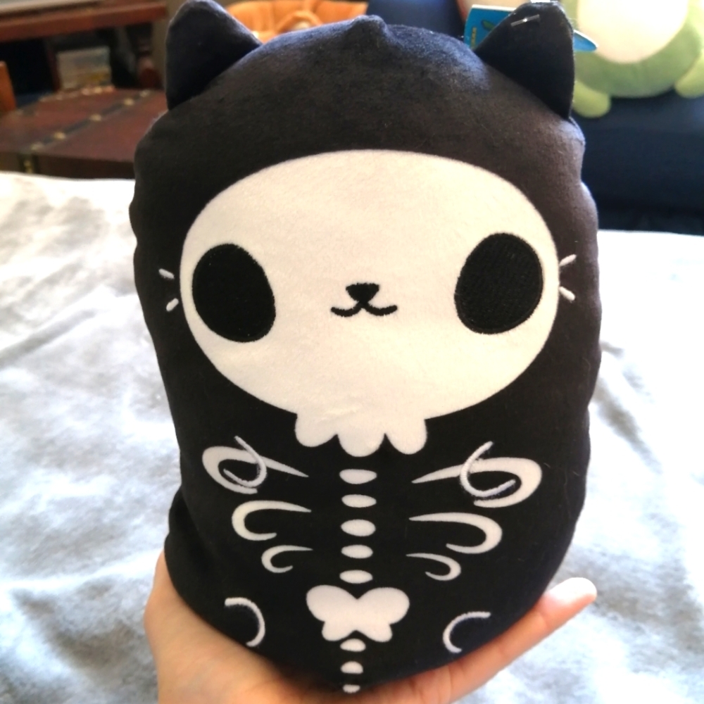 NWT Skelecat cats vs pickles beanbag plush